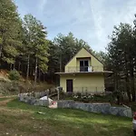 Villa Streha Pishave *