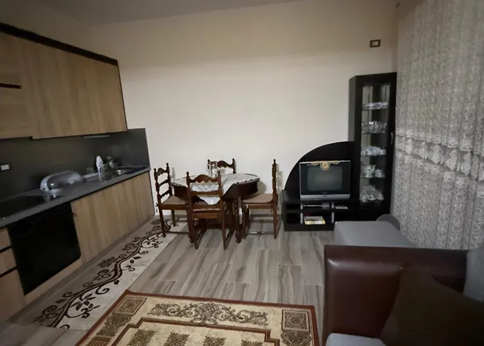 Streha Pishave Villa Elbasan